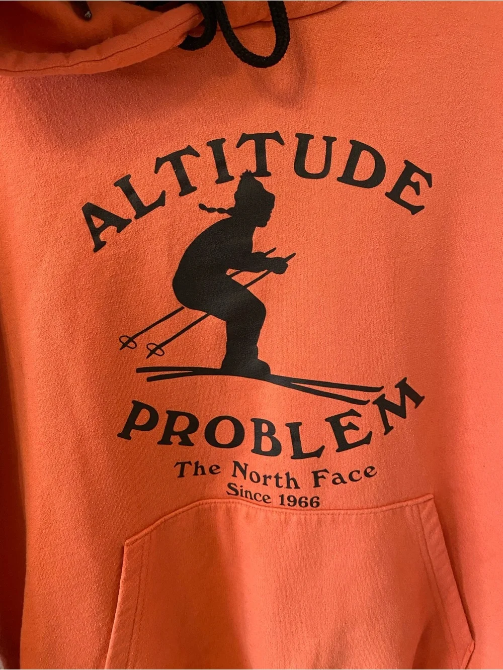The North Face Men's Orange Graphic 'Altitude Problem' Hoodie - Skiing - size m